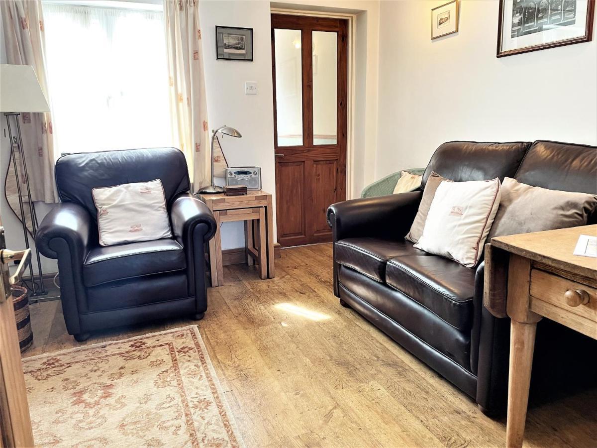 Pass The Keys Cosy Cottage With Views Over The Shropshire Hills Ludlow Extérieur photo